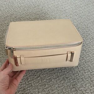 BEIS Cream The Cosmetic Case